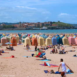 PLAYA-DE-SAN-LORENZO-GIJON-01.jpg